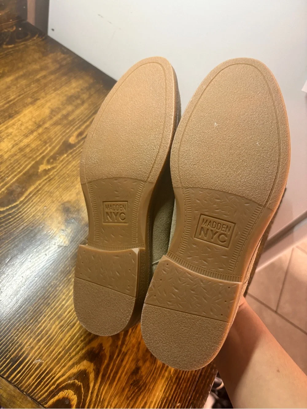 Madden NYC tan Dress Shoes Size 8